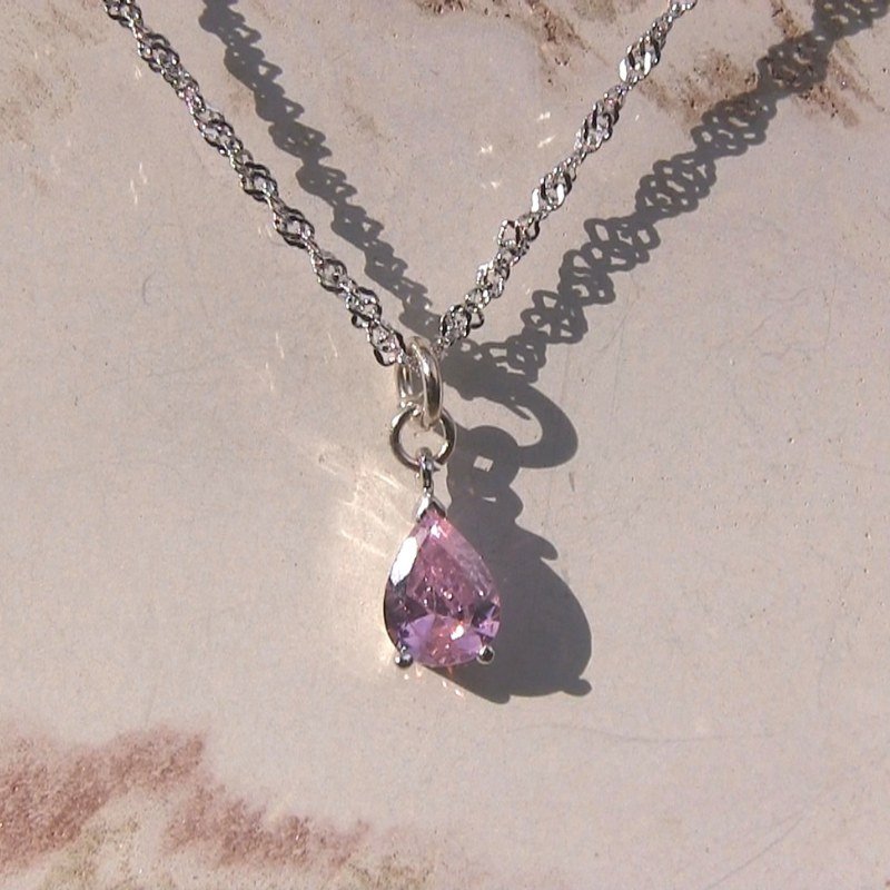 Teardrop Pendant Necklace